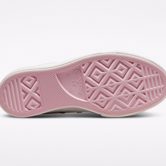 Converse Chuck Taylor All Star Platform High Embroidered Hearts Red White size 6 - Picture 8 of 9